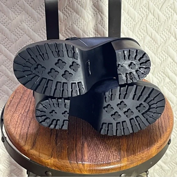 Classic Black Platform Loafers - Picture 6 of 7